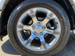 Used 2016  Ram 1500 2WD Crew Cab Laramie at Ideal Cars Llc near Mesa&comma; AZ