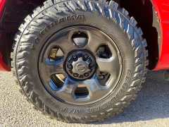 Used 2021  Nissan Titan 4x4 Crew Cab S at Ideal Cars Llc near Mesa&comma; AZ