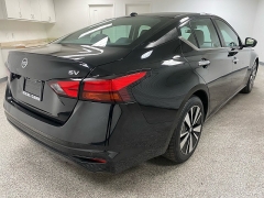 Used 2021  Nissan Altima 2&period;5 SV Sedan at Ideal Cars Llc near Mesa&comma; AZ