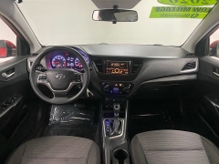 Used 2020  Hyundai Accent 4d Sedan SE Auto at Ideal Cars Llc near Mesa&comma; AZ