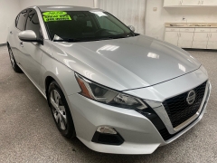 Used 2020  Nissan Altima 4d Sedan FWD 2&period;5L S at Ideal Cars Llc near Mesa&comma; AZ