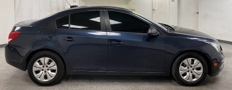 Used 2016  Chevrolet Cruze Limited 4d Sedan LS Auto at Ideal Cars Llc near Mesa&comma; AZ