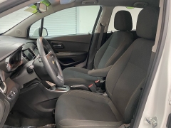 Used 2022 Chevrolet Trax FWD 4dr LS at Ideal Cars Llc near Mesa, AZ