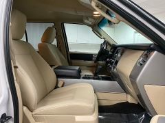 Used 2017  Ford Expedition 4d SUV 2WD XLT at Ideal Cars Llc near Mesa&comma; AZ