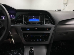 Used 2015  Hyundai Sonata 4d Sedan Sport at Ideal Cars Llc near Mesa&comma; AZ