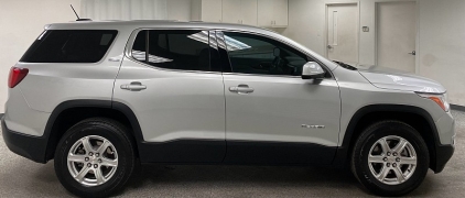 Used 2017  GMC Acadia 4d SUV FWD SLE-1 at Ideal Cars Llc near Mesa&comma; AZ