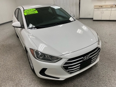Used 2017  Hyundai Elantra 4d Sedan SE Auto at Ideal Cars Llc near Mesa, AZ