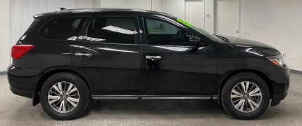 Used 2019  Nissan Pathfinder 4d SUV FWD S at Ideal Cars Llc near Mesa&comma; AZ