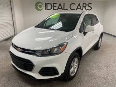 Used 2021  Chevrolet Trax AWD 4dr LS at Ideal Cars Llc near Mesa&comma; AZ