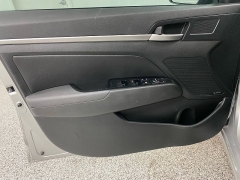 Used 2020  Hyundai Elantra 4d Sedan Limited at Ideal Cars Llc near Mesa, AZ