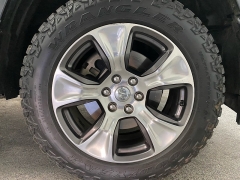Used 2019  Ram 1500 4WD Crew Cab Big Horn&sol;Lone Star at Ideal Cars Llc near Mesa&comma; AZ