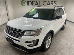 Used 2017  Ford Explorer 4d SUV 4WD XLT at Ideal Cars Llc near Mesa&comma; AZ