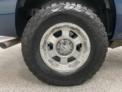 Used 2006  Chevrolet Suburban 1500 SUV RWD LS at Ideal Cars Llc near Mesa, AZ