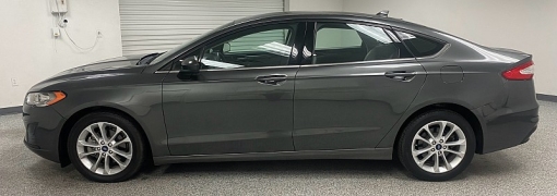 Used 2020  Ford Fusion Hybrid 4d Sedan FWD SE at Ideal Cars Llc near Mesa&comma; AZ