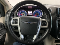 Used 2015  Chrysler Town & Country 4d Wagon Touring at Ideal Cars Llc near Mesa, AZ