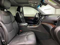 Used 2016  Cadillac Escalade 4d SUV 4WD Luxury at Ideal Cars Llc near Mesa&comma; AZ