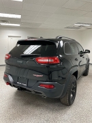 Used 2017  Jeep Cherokee 4d SUV 4WD Trailhawk V6 at Ideal Cars Llc near Mesa&comma; AZ