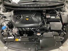 Used 2016  Hyundai Elantra 4d Sedan SE Auto at Ideal Cars Llc near Mesa&comma; AZ