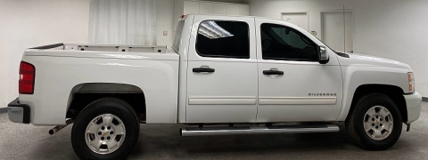 Used 2011  Chevrolet Silverado 1500 2WD Crew Cab LT at Ideal Cars Llc near Mesa&comma; AZ