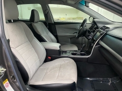 Used 2017  Toyota Camry 4d Sedan XLE at Ideal Cars Llc near Mesa&comma; AZ