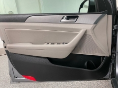 Used 2016 Hyundai Sonata Hybrid 4d Sedan SE at Ideal Cars Llc near Mesa, AZ
