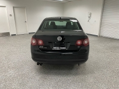 Used 2010 Volkswagen Jetta 4d Sedan 2.5 S Auto/PZEV at Ideal Cars Llc near Mesa, AZ