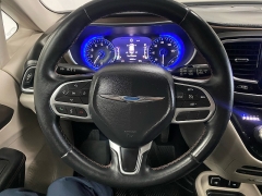 Used 2017  Chrysler Pacifica 4d Wagon Touring-L Plus at Ideal Cars Llc near Mesa&comma; AZ