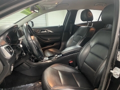 Used 2018  INFINITI QX30 4d SUV FWD Luxury at Ideal Cars Llc near Mesa&comma; AZ