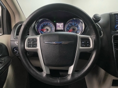 Used 2016  Chrysler Town & Country 4d Wagon Touring at Ideal Cars Llc near Mesa&comma; AZ