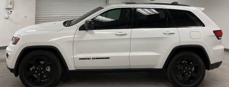 Used 2020  Jeep Grand Cherokee 4d SUV 2WD Laredo at Ideal Cars Llc near Mesa&comma; AZ