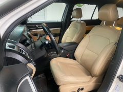 Used 2017 Ford Explorer 4d SUV FWD XLT at Ideal Cars Llc near Mesa, AZ