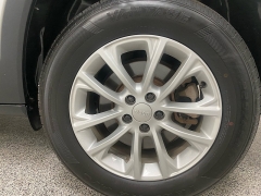 Used 2021  Jeep Cherokee Latitude 4x4 at Ideal Cars Llc near Mesa&comma; AZ