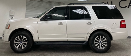 Used 2017  Ford Expedition 4d SUV 2WD XLT at Ideal Cars Llc near Mesa&comma; AZ