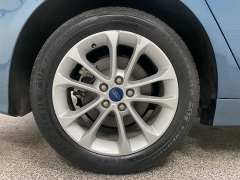 Used 2019  Ford Fusion Hybrid 4d Sedan FWD SE at Ideal Cars Llc near Mesa, AZ