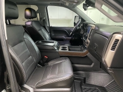 Used 2018  GMC Sierra 1500 4WD Crew Cab Denali at Ideal Cars Llc near Mesa&comma; AZ