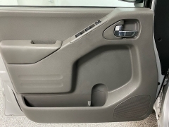 Used 2016  Nissan Frontier 2WD Crew Cab SV at Ideal Cars Llc near Mesa&comma; AZ