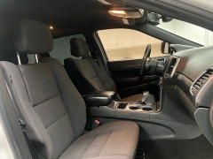 Used 2019  Jeep Grand Cherokee 4d SUV 2WD Laredo Upland at Ideal Cars Llc near Mesa, AZ