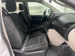 Used 2016  Dodge Grand Caravan 4d Wagon SE at Ideal Cars Llc near Mesa&comma; AZ