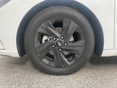 Used 2021  Hyundai Elantra SEL IVT at Ideal Cars Llc near Mesa&comma; AZ