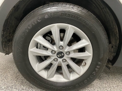 Used 2019  Kia Sorento 4d SUV FWD LX V6 at Ideal Cars Llc near Mesa, AZ