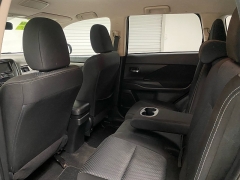 Used 2016 Mitsubishi Outlander 4d SUV FWD ES at Ideal Cars Llc near Mesa, AZ
