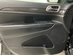 Used 2017  Jeep Grand Cherokee 4d SUV 4WD Laredo at Ideal Cars Llc near Mesa&comma; AZ