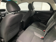 Used 2014  Ford Focus 4d Hatchback SE at Ideal Cars Llc near Mesa&comma; AZ