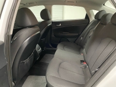 Used 2016  Kia Optima 4d Sedan LX at Ideal Cars Llc near Mesa&comma; AZ