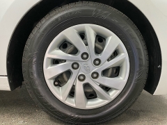 Used 2019  Hyundai Elantra 4d Sedan SE Auto at Ideal Cars Llc near Mesa&comma; AZ