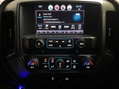 Used 2016  Chevrolet Silverado 1500 2WD Crew Cab LT at Ideal Cars Llc near Mesa&comma; AZ