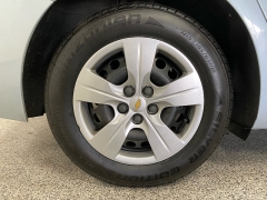 Used 2017  Chevrolet Cruze 4d Sedan LS Auto at Ideal Cars Llc near Mesa&comma; AZ