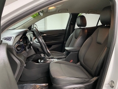 Used 2020  Buick Encore GX 4d SUV FWD Select at Ideal Cars Llc near Mesa&comma; AZ