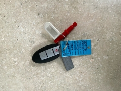 Used 2020  Nissan Frontier Crew Cab 4x2 SV Auto at Ideal Cars Llc near Mesa, AZ