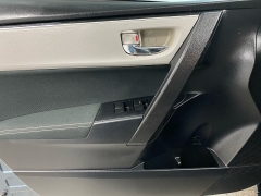 Used 2018  Toyota Corolla 4d Sedan LE at Ideal Cars Llc near Mesa&comma; AZ